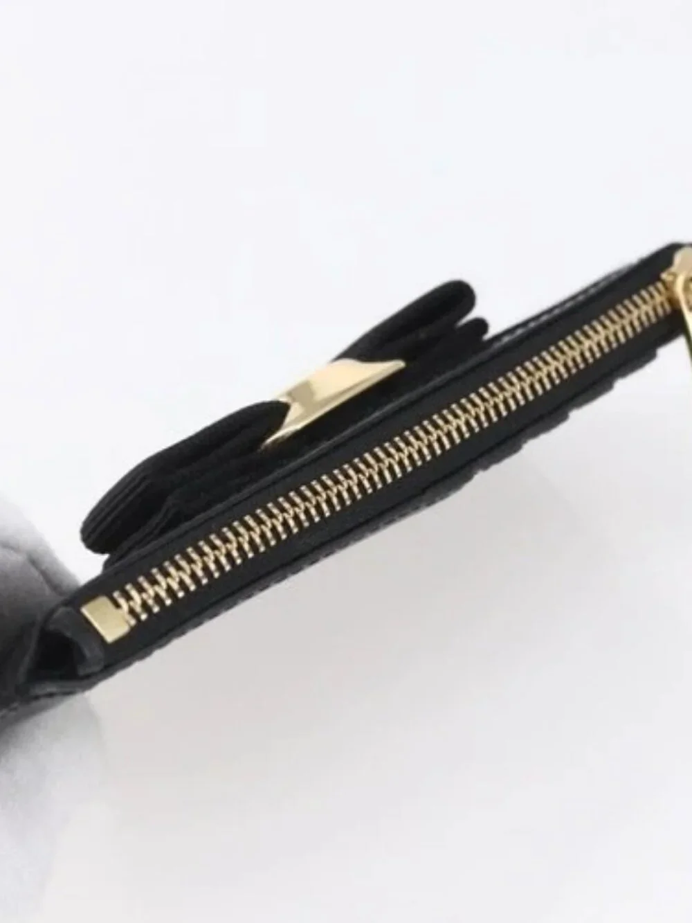 Salvatore Ferragamo Vala Card Case Leather Black Gold Auth BA8463